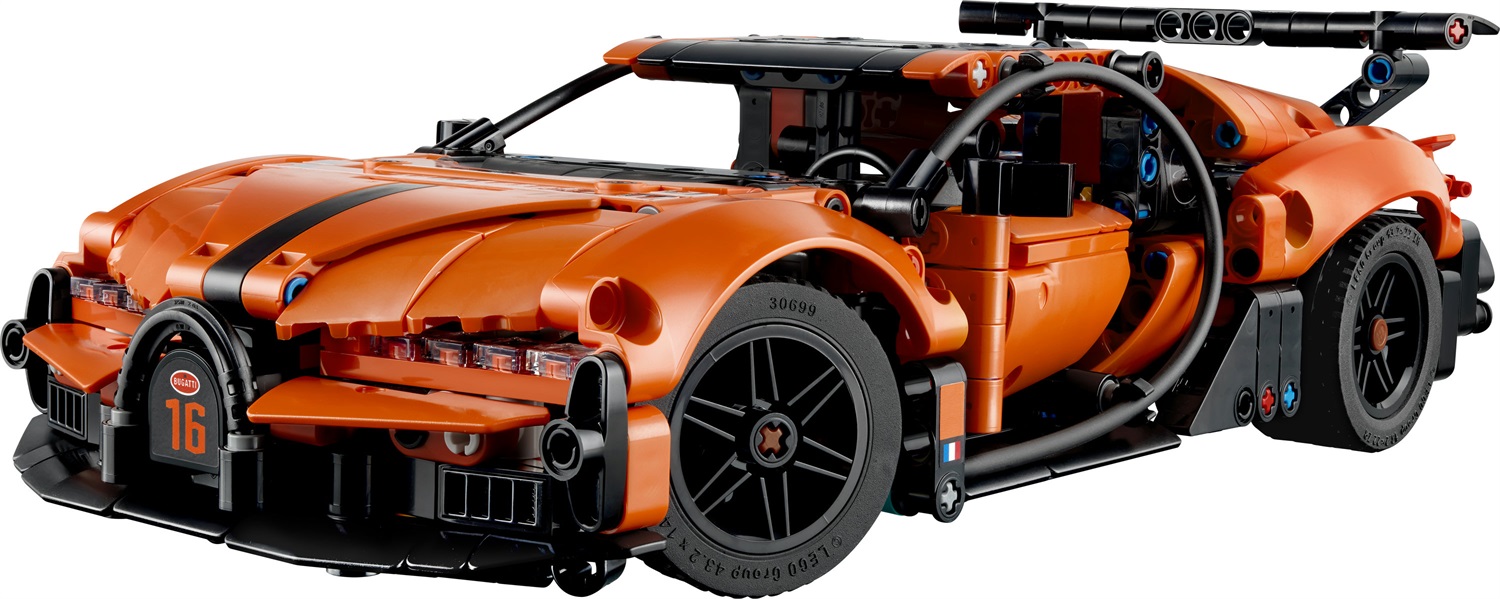 LEGO Technic Hyper Car Bugatti Chiron Pur Sport - Modello dettagliato con sportelli e cofano apribili, per appassionati dai 9 anni