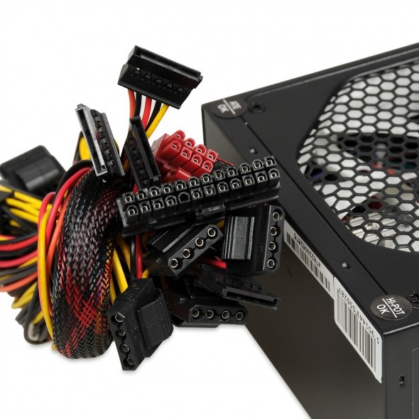 iBox Aurora Alimentatore per Computer 600 W 20 4 pin ATX Nero - Passivo, Protezioni Sovracorrente, Sovralimentazione, Cortocircuito