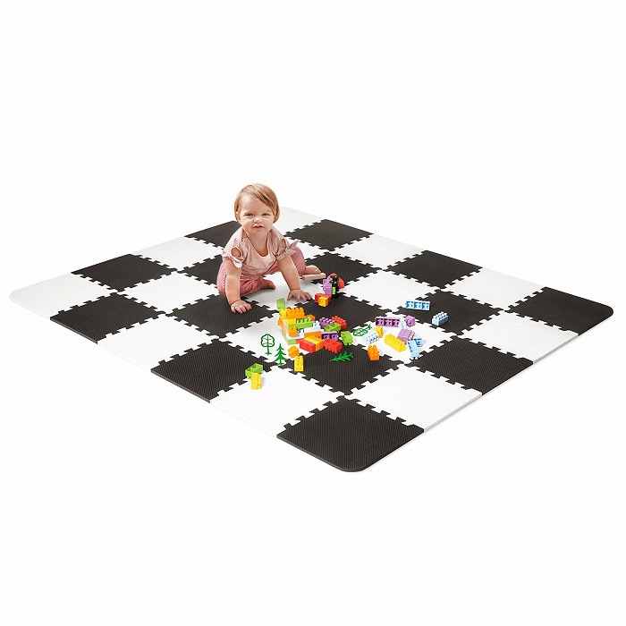 Kinderkraft Palestrina Interattiva LUNO - Tappetino in Schiuma Multifunzionale, Puzzle da 30 Pezzi, Morbido e Educativo per Bambini da 10 Mesi, Dimensioni 150 x 180 cm, Nero e Bianco