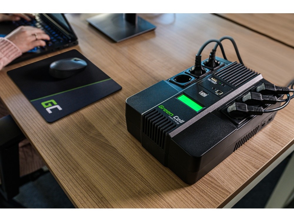 Green Cell UPS06 Gruppo di Continuità (UPS) A Linea Interattiva 0,999 kVA 360 W con 6 Prese AC e Forma Ondo Sinusoidale