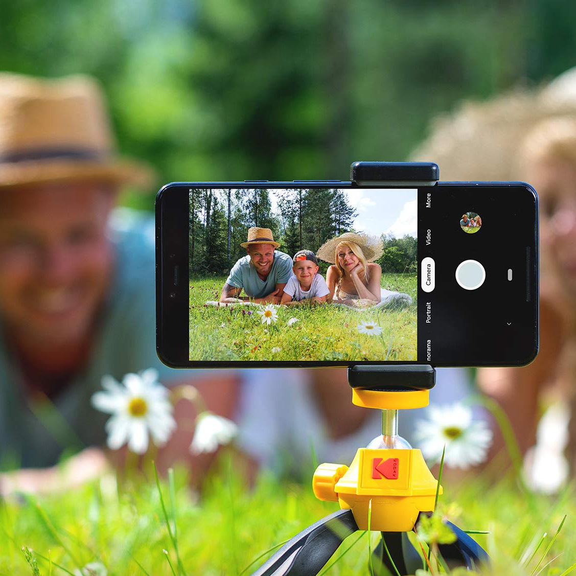 KODAK KTP001 Smartphone Tripod - Treppiede e Impugnatura per Vlogging con Trigger Remoto Bluetooth