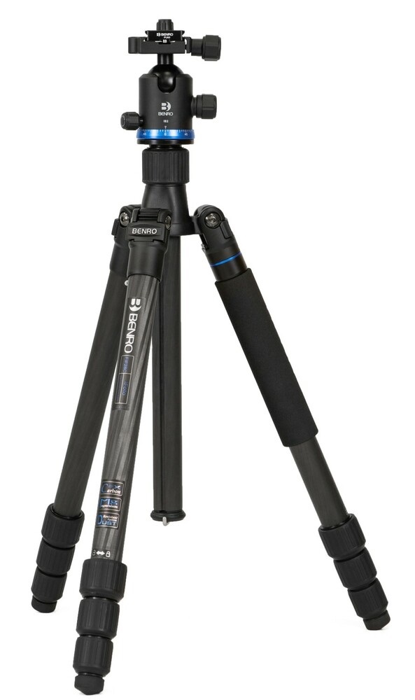 Benro FIF28CIB2 Treppiede da Viaggio in Fibra di Carbonio con Testa a Sfera IB2, Blocco Gamba 'Twist', Piedino Rimovibile - Nero