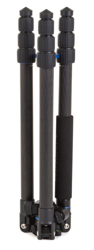 Benro FGP28C Treppiede da Viaggio in Carbonio con Colonna Centrale Flessibile - Capacità Fino a 14 kg, 3 Gambe, Nero e Blu