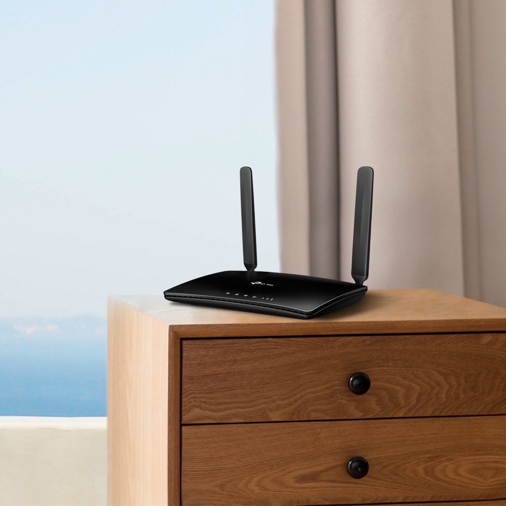 TP-Link TL-MR6400 Router Wireless 4G LTE con Wi-Fi N fino a 300 Mbps, Banda Singola (2.4 GHz), Fast Ethernet, 2 Antenne, Nero