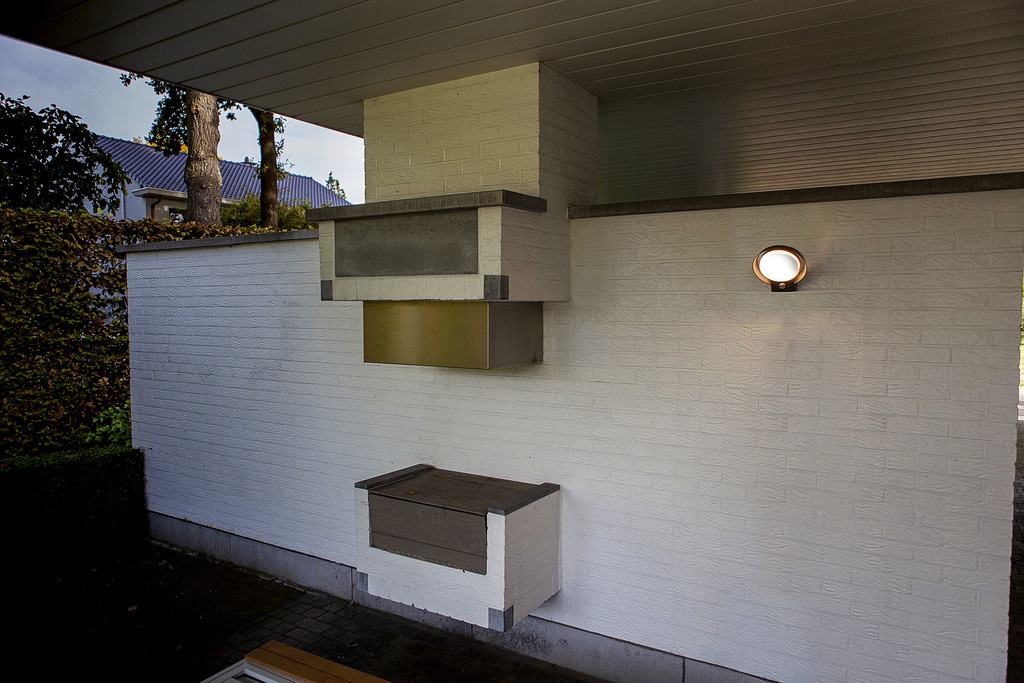 Lutec Polo - Lampada a Parete LED con Sensore di Movimento, Grigio Scuro, IP54