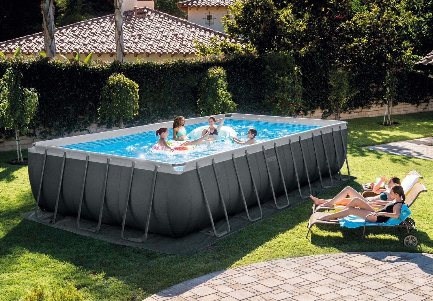Intex Ultra XTR Frame Piscina Fuori Terra Rettangolare 732x366x132 cm, Capacità 31805 L, Pompa Filtro a Sabbia 7900 L/h, Grigio