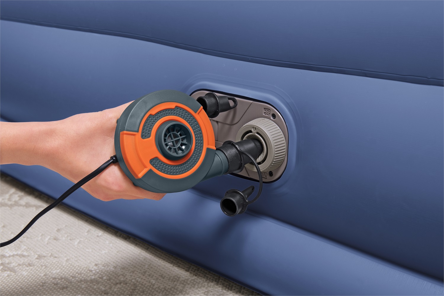 Bestway Materasso Gonfiabile Matrimoniale 203x152x56 cm con Pompa Integrata in Tritech, Capacità 300 kg, Trattamento Antimicrobico Ultra-Fresh, Blu e Bianco