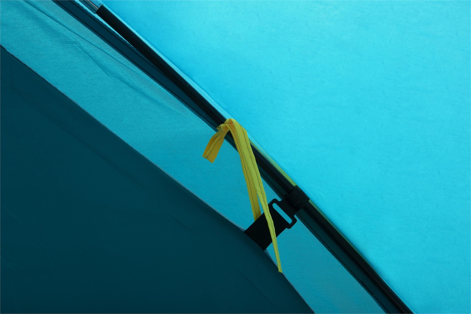 Bestway Pavillo 68091 Tenda da Campeggio Active Ridge 4 Posti - Dimensioni 210X240X130 cm, Doppio Strato, Rete Anti-Insetti