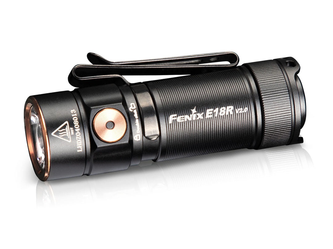Fenix E18R V2.0 Torcia EDC Ricaricabile LED 1200 Lumen, 146 metri, USB-C, Design Ultracompatto
