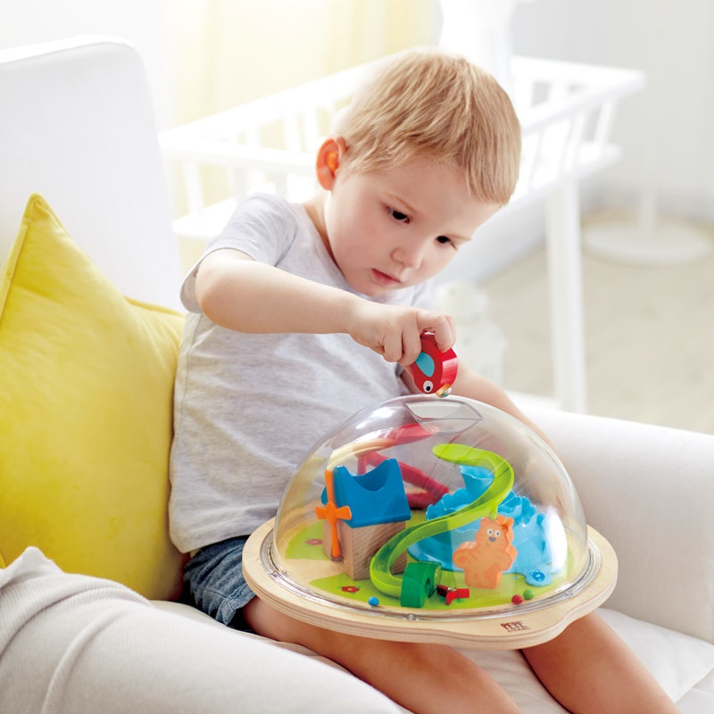 Hape Cupola dell'Avventura della Valle del Sole E0458 - Giocattolo per lo Sviluppo delle Abilità Motorie con Palline Magnetiche