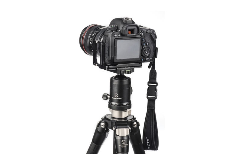 Sunwayfoto PCL-6DII Piastra a L per Canon 6D Mark II in Alluminio