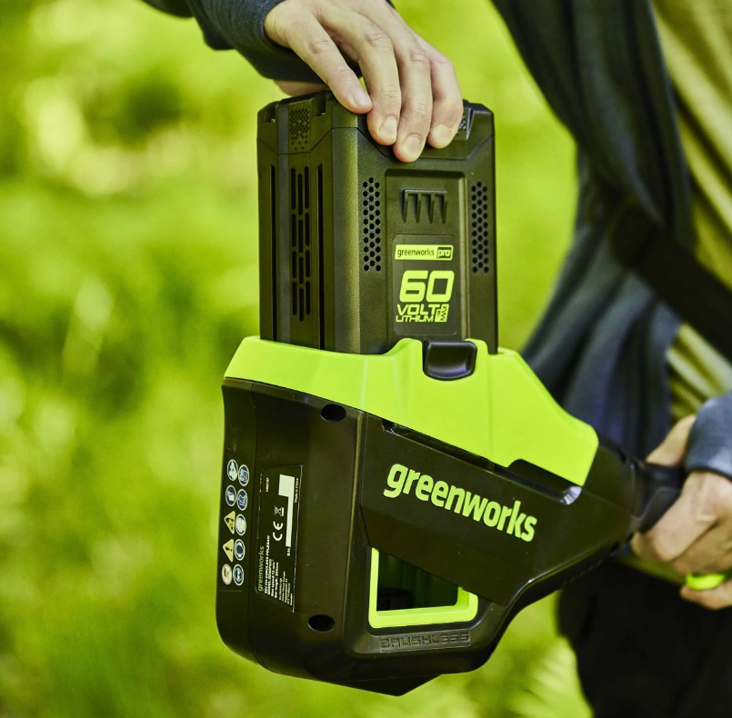 Greenworks GWGSK60B4 Starter Kit 60V 4Ah con Caricabatteria - Batteria Ioni di Litio, Colore Nero