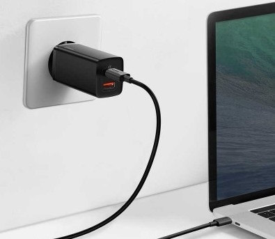 Baseus CCGAN2L-B01 Caricabatterie 65W Universale Nero con Ricarica Rapida e 3 Porte USB