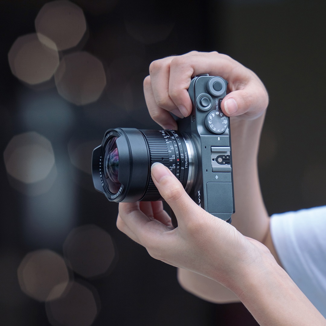 TTArtisan APS-C 10mm F2 ASPH - Obiettivo ultra grandangolare in metallo per Sony E Mount con angolo di campo di 105 gradi