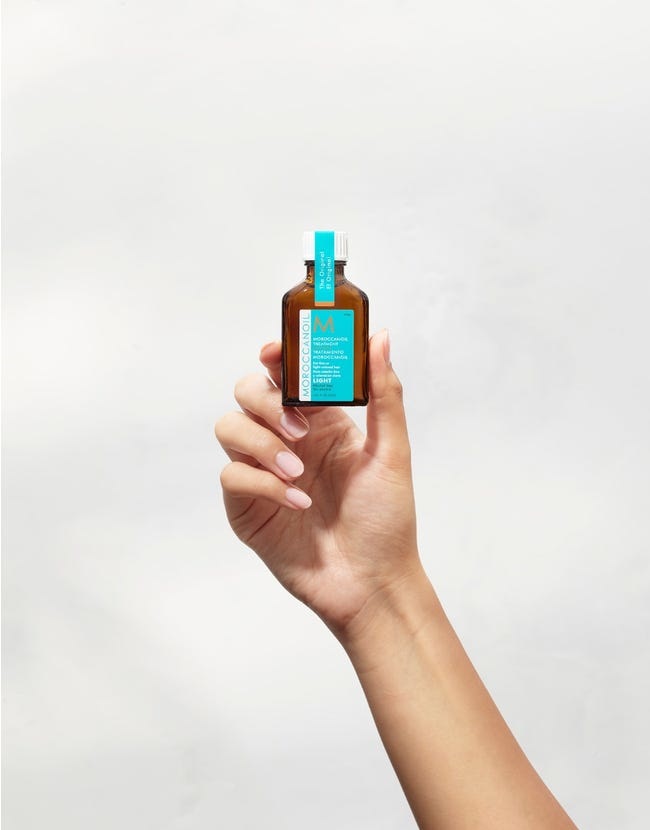 Moroccanoil Treatment Light - Olio Districante Anti-Crespo Leggero per Capelli Fini e Chiari, 25 ml