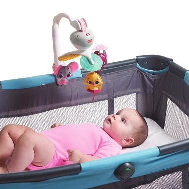 Tiny Love Take-Along Mobile - Giostrina 3 in 1 per Culla, Passeggino e Seggiolino Auto, 30 Minuti di Musica, Collezione Tiny Princess Tales