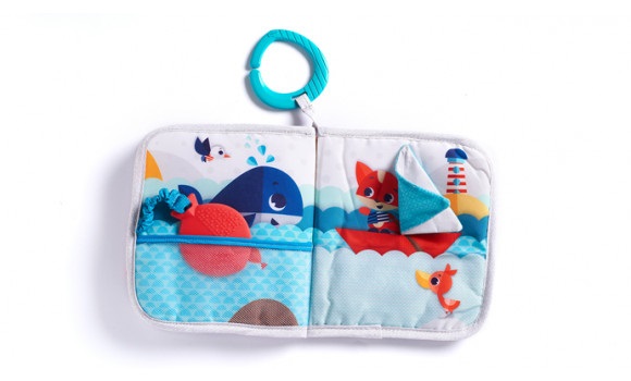 Tiny Love Where Do I Travel - Libro Primi Mesi in Tessuto con Gancio per Passeggino, Sonaglio e Massaggiagengive per Neonati e Bambini