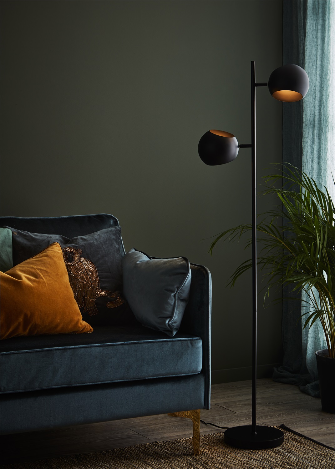 Markslöjd EDGAR Lampada da Terra Nera 2 Luci E14 2x40W con Paralumi Regolabili e Interruttore a Pedale