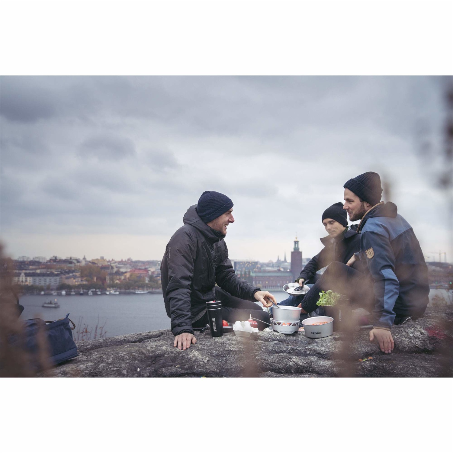 Primus Essential Stove Set 2.3L - Fornello da campeggio con coperchio antivento e set di pentole in alluminio