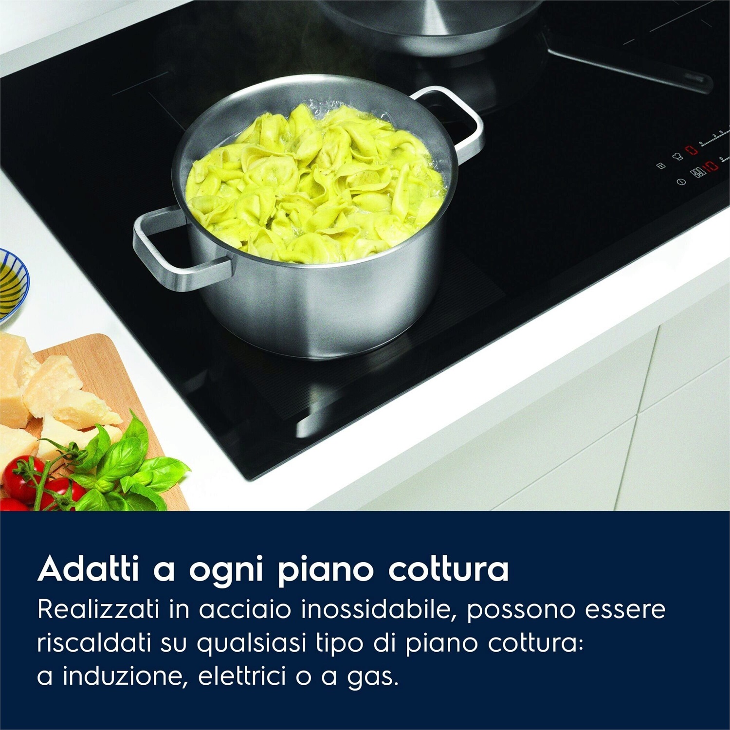 Electrolux E3SS Set di Pentole in Acciaio Inox - 3 Pezzi con Padella Ø 24 cm e Tegami Ø 16 cm e 20 cm, Inclusi Coperchi