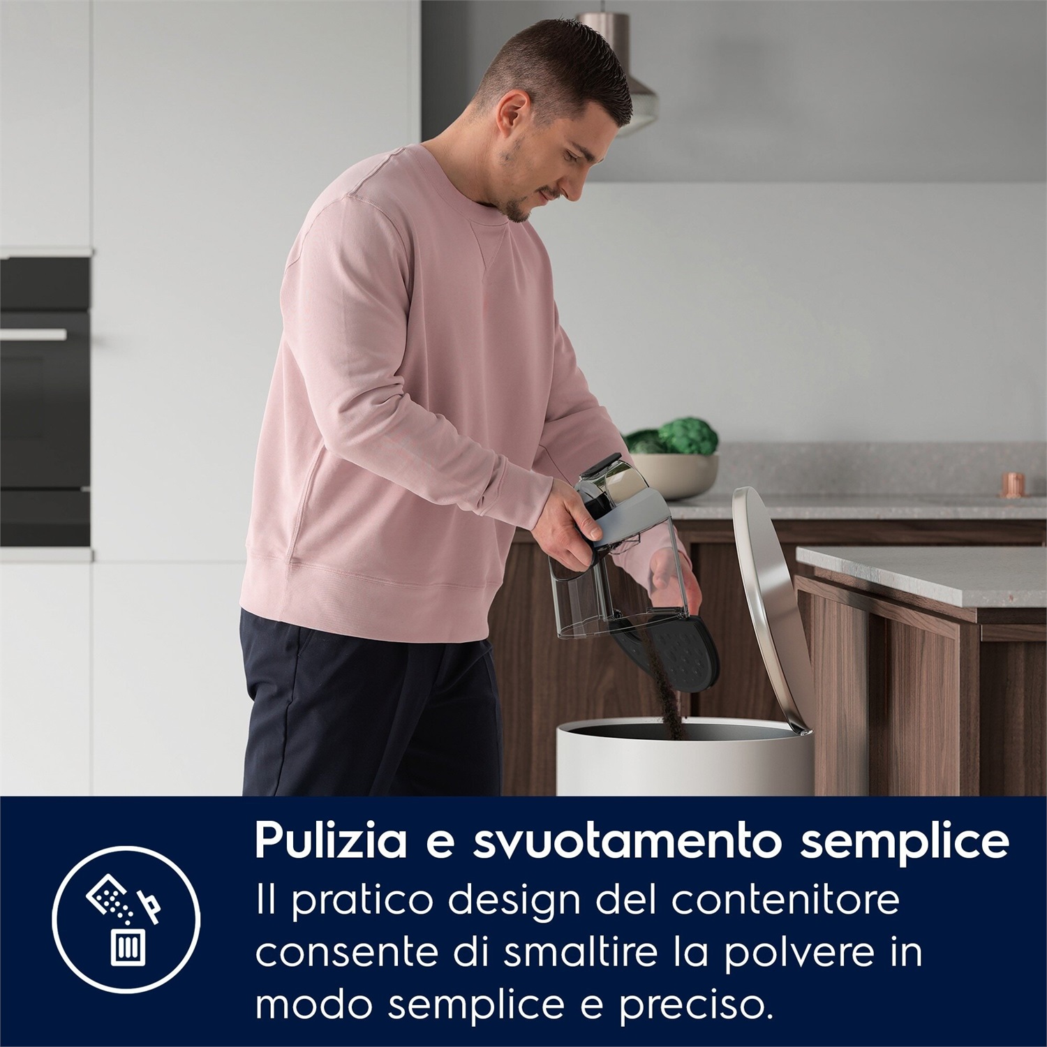 Electrolux EL61A4UG Aspirapolvere senza sacco Serie 600, 700W, Filtraggio a sei fasi, Kit per animali, Grigio
