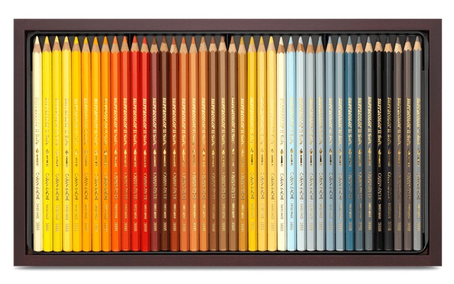 Caran d'Ache 3888.92 D'ache Supracolor - Set di 120 Matite Colorate Acquerellabili in Scatola di Legno, Mina Morbida e Alta Pigmentazione