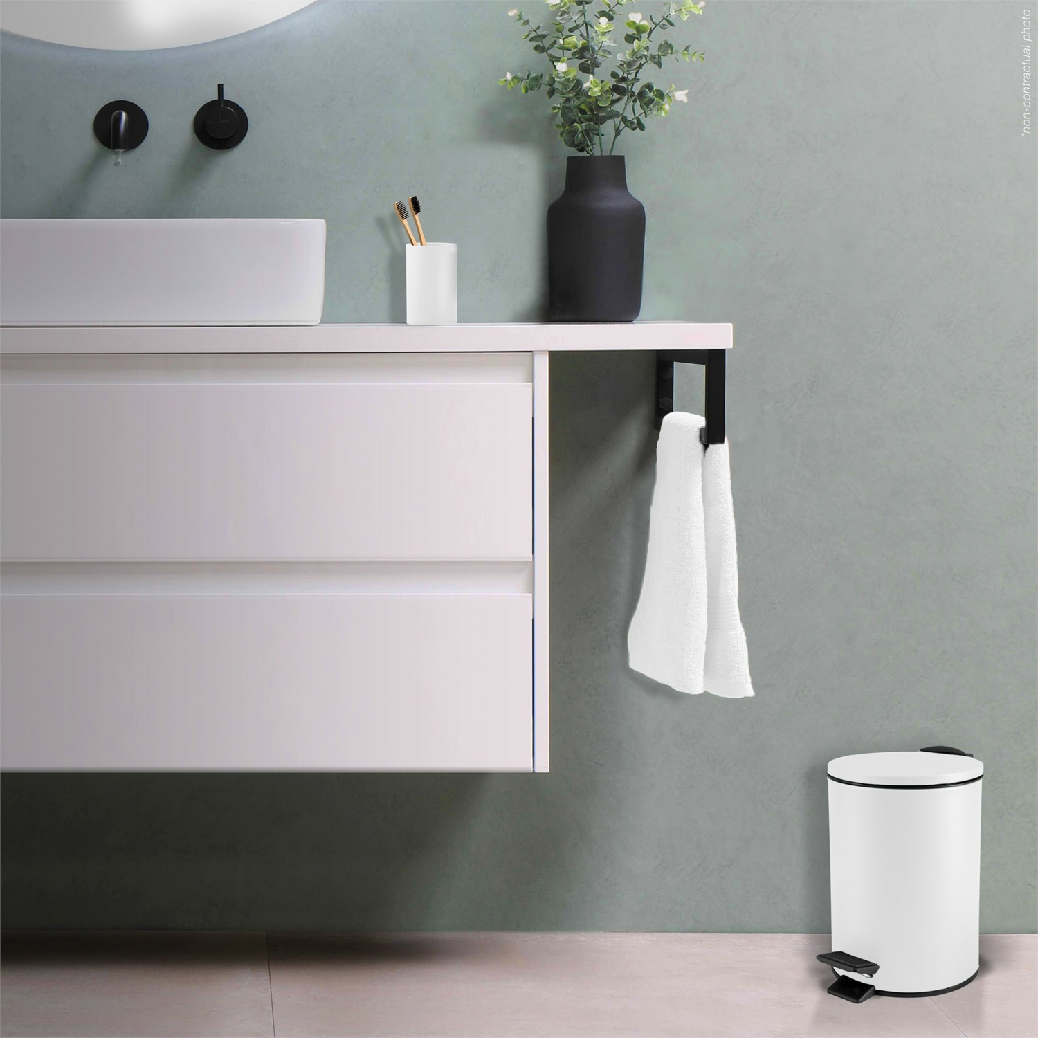 Spirella Cestino a Pedale Adelar 3L in Acciaio Inox con Chiusura Ammortizzata e Design Elegante