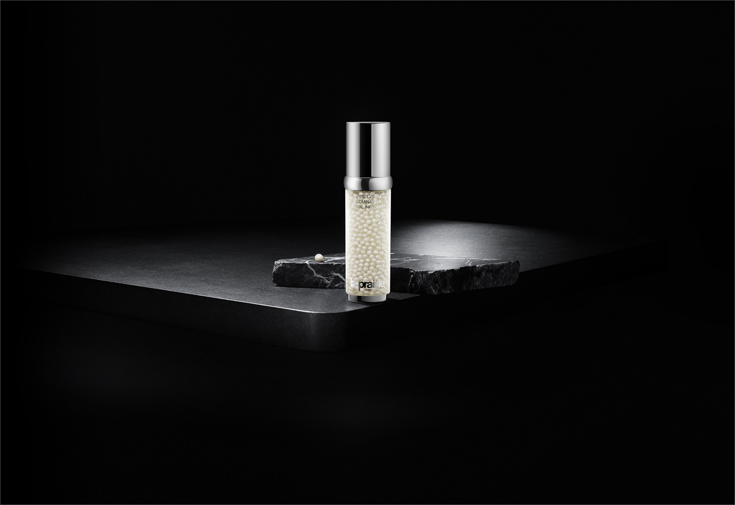 La Prairie White Caviar Illuminating Pearl Infusion Siero Viso 30 ml - Schiarente, Effetto Lifting e Nutriente