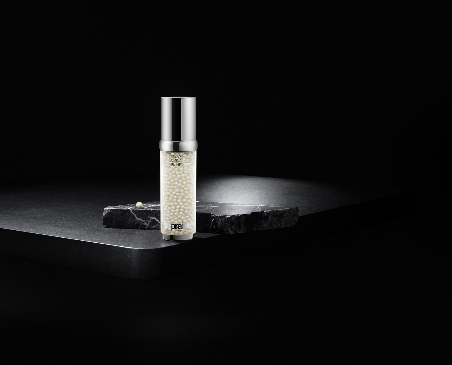 La Prairie White Caviar Illuminating Pearl Infusion Siero Viso 30 ml - Schiarente, Effetto Lifting e Nutriente