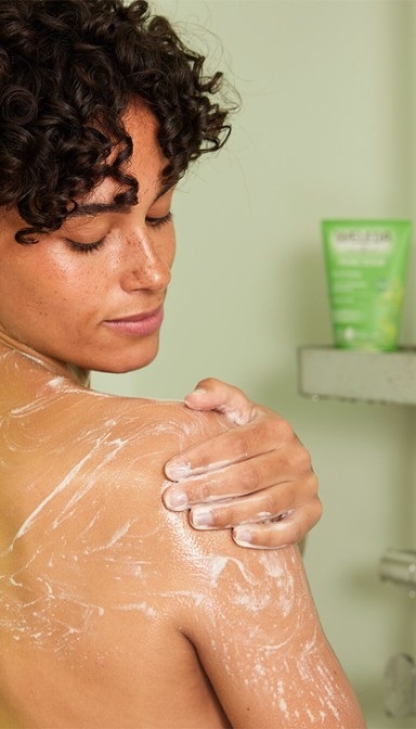 Weleda Gommage Doccia Betulla 150 ml - Scrub Corpo Esfoliante Delicato con Perle di Cera Carnauba