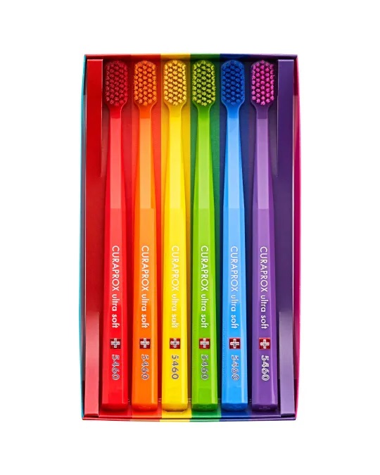 Curaprox CS 5460 Spazzolino da Denti Manuale - Love Is Edition / Rainbow Limited Edition, Set da 6, Ultra Morbido con 5.460 Filamenti in Curen®