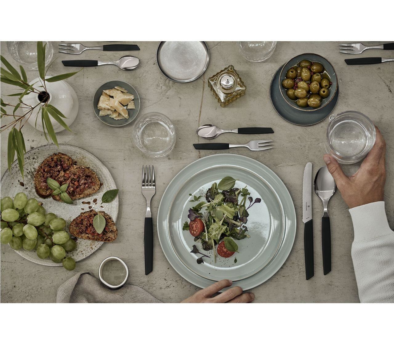 Victorinox Swiss Modern Set di Posate 24 Pezzi Nero per 6 Persone - Acciaio Inossidabile con Manici in Copolimero