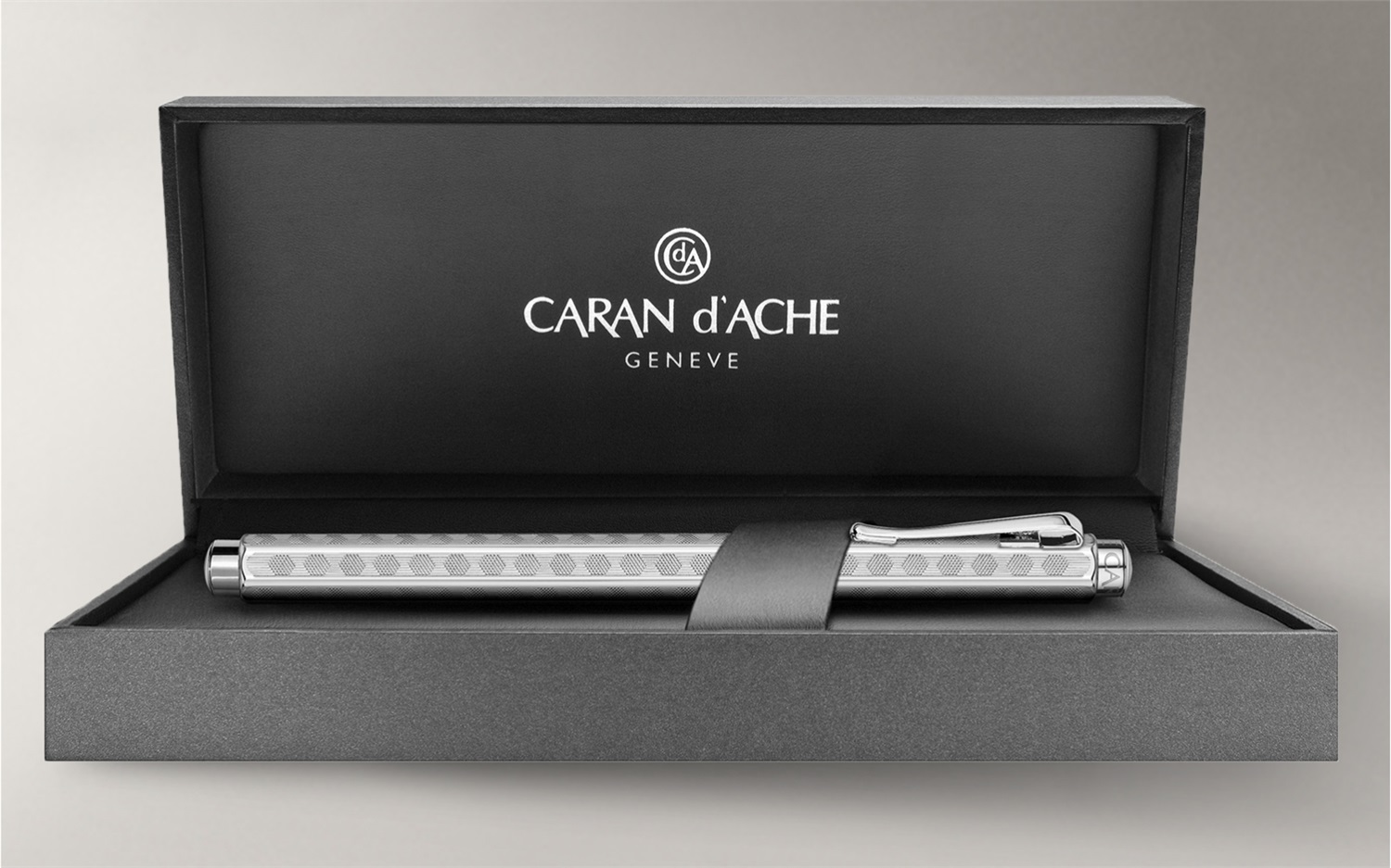 Caran d'Ache Ecridor Heritage Penna a Rullo Palladium Coated con Ricariche Blu e Nero