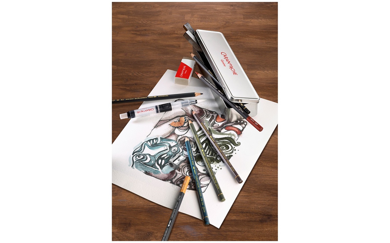 Caran d'Ache Graphite Line Set di Matite Grafite Acquerellabile 13 Pezzi con Scatola da Viaggio in Metallo