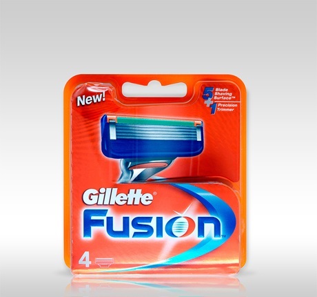 Gillette Fusion5 Lamette di Ricambio per Rasoio da Uomo - 4 Lamette con 5 Lame per Rasatura Profonda e Duratura