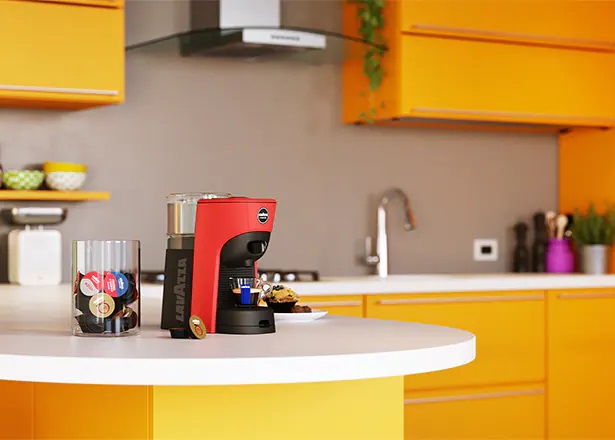 Lavazza Tiny Eco LM 840 - Macchina per caffè a capsule Automatica/Manuale, 0,6 L, 1450 W, Rosso/Nero, Sistema Lavazza A Modo Mio