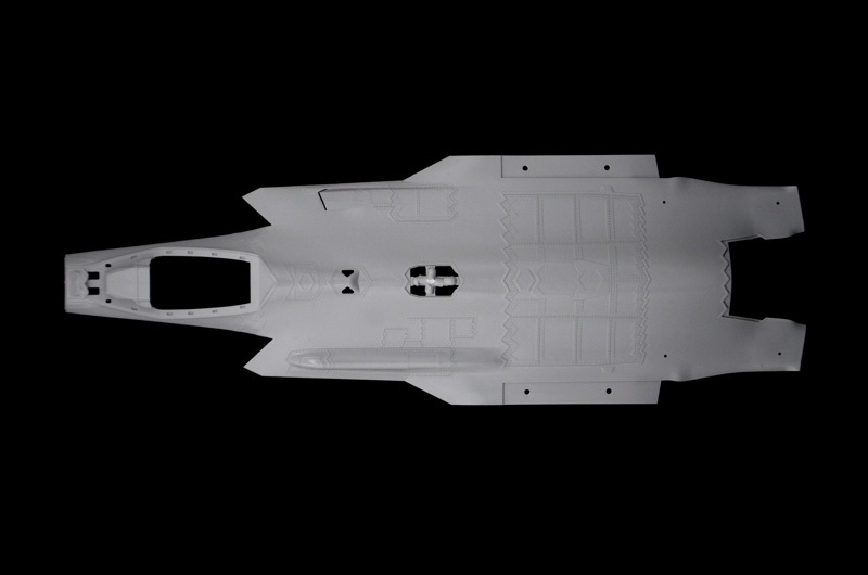 Italeri F-35A Lightning II Kit di montaggio 1:32 - 100% nuovi stampi, super decal per 6 versioni, fotoinciso e maschera adesiva