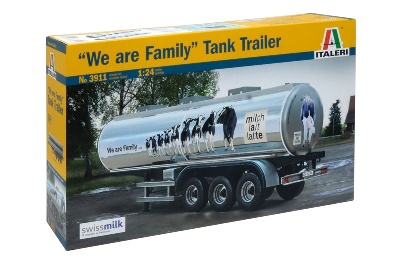 Italeri 3911 Classic Tank Trailer 'We Are Family' Model Kit Scala 1:24 - Semirimorchio, Dimensione 44 cm, Skill 3