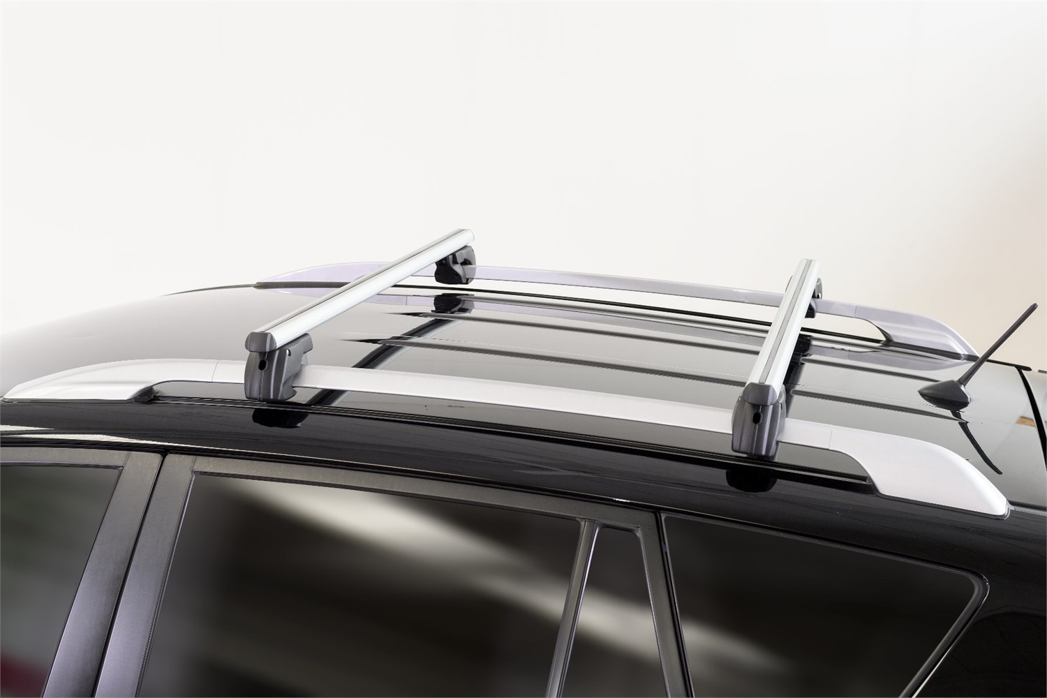 MENABO' Sherman Barra Portatutto in Alluminio 120 cm con Serratura di Sicurezza - Coppia per Portapacchi Railing Alti, Carico Massimo 90 kg