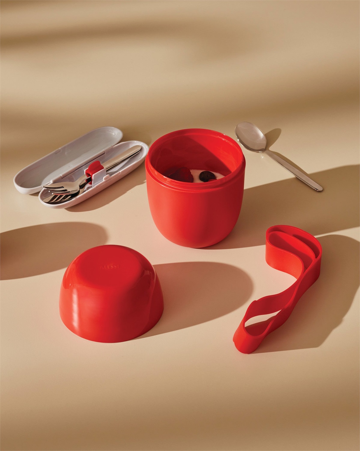 Alessi Food à Porter Lunch Box Azzurro - Portavivande Termico in Resina Termoplastica, Capacità 50 cl, Design di Sakura Adachi