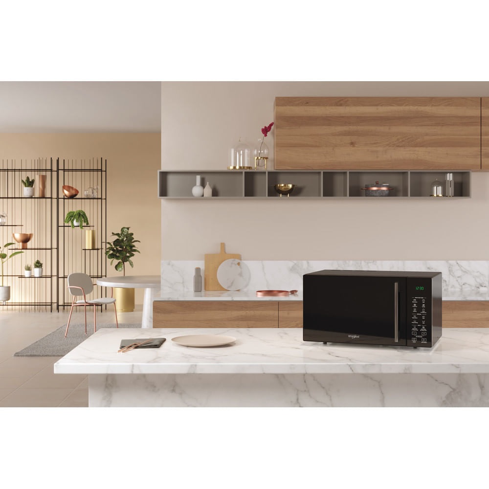 Whirlpool MWP 295 B Microonde Combinato a Libera Installazione - 29 Litri, 900 W, JetDefrost, Grill, Termoventilazione, Colore Nero