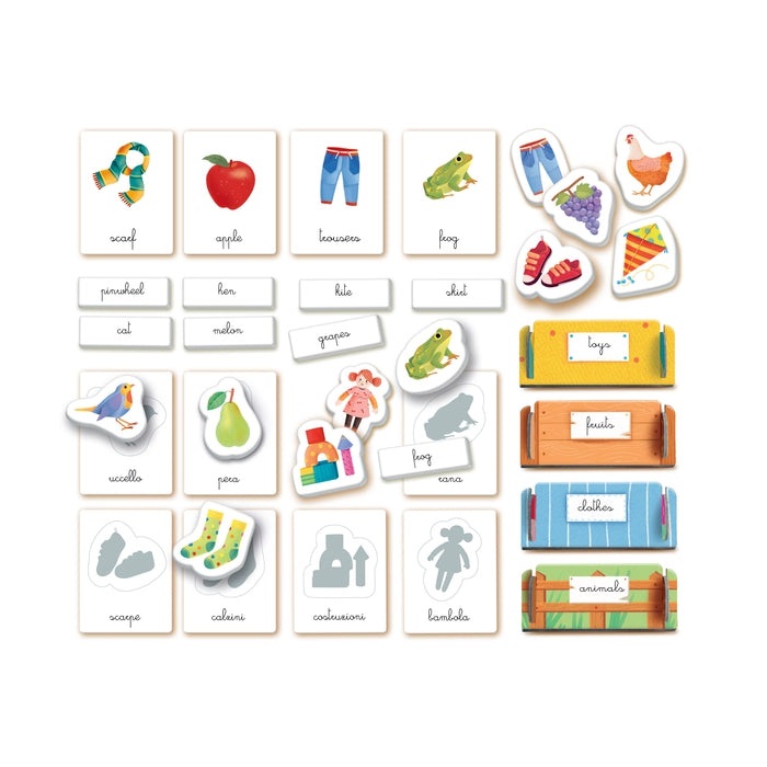 Clementoni Sapientino 16868 - Gioco Educativo Montessori Primo Inglese per Bambini 3-5 Anni, Include 24 Oggetti Sagomati e Carte Bilingue