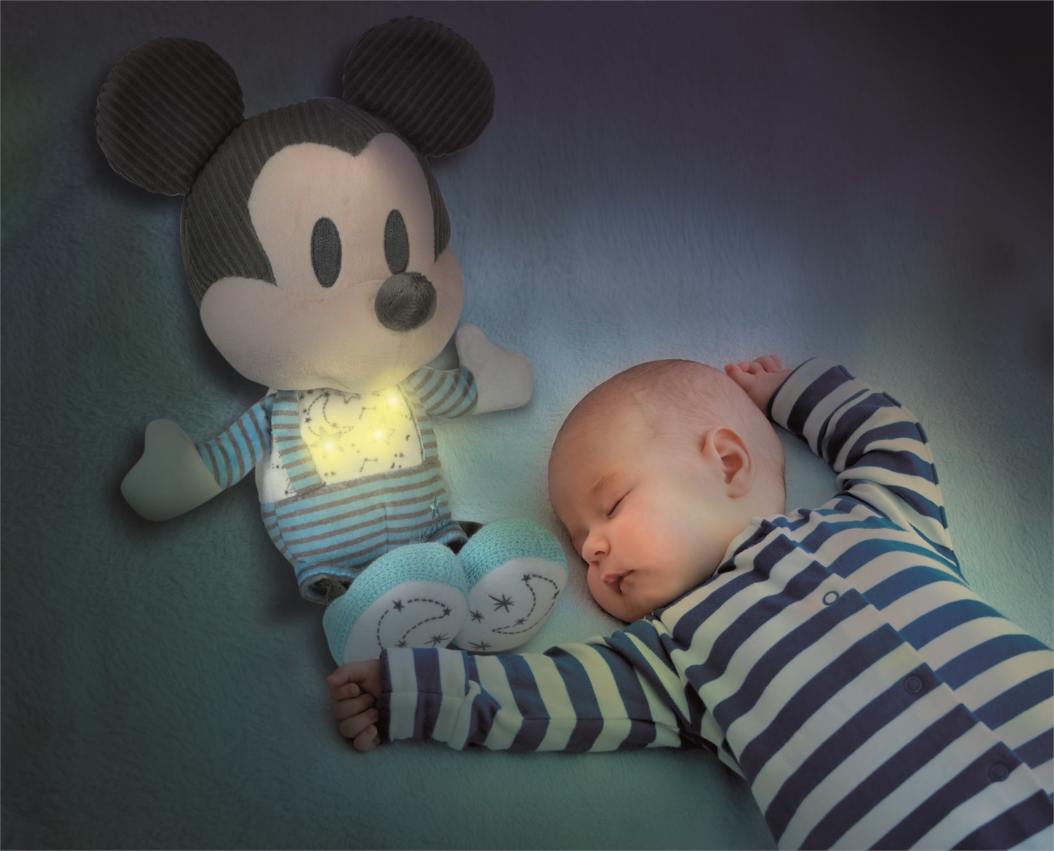 Clementoni 17394 Peluche Interattivo Disney Baby Mickey con Luci e Melodie, 100% Lavabile, Adatto da 6 Mesi