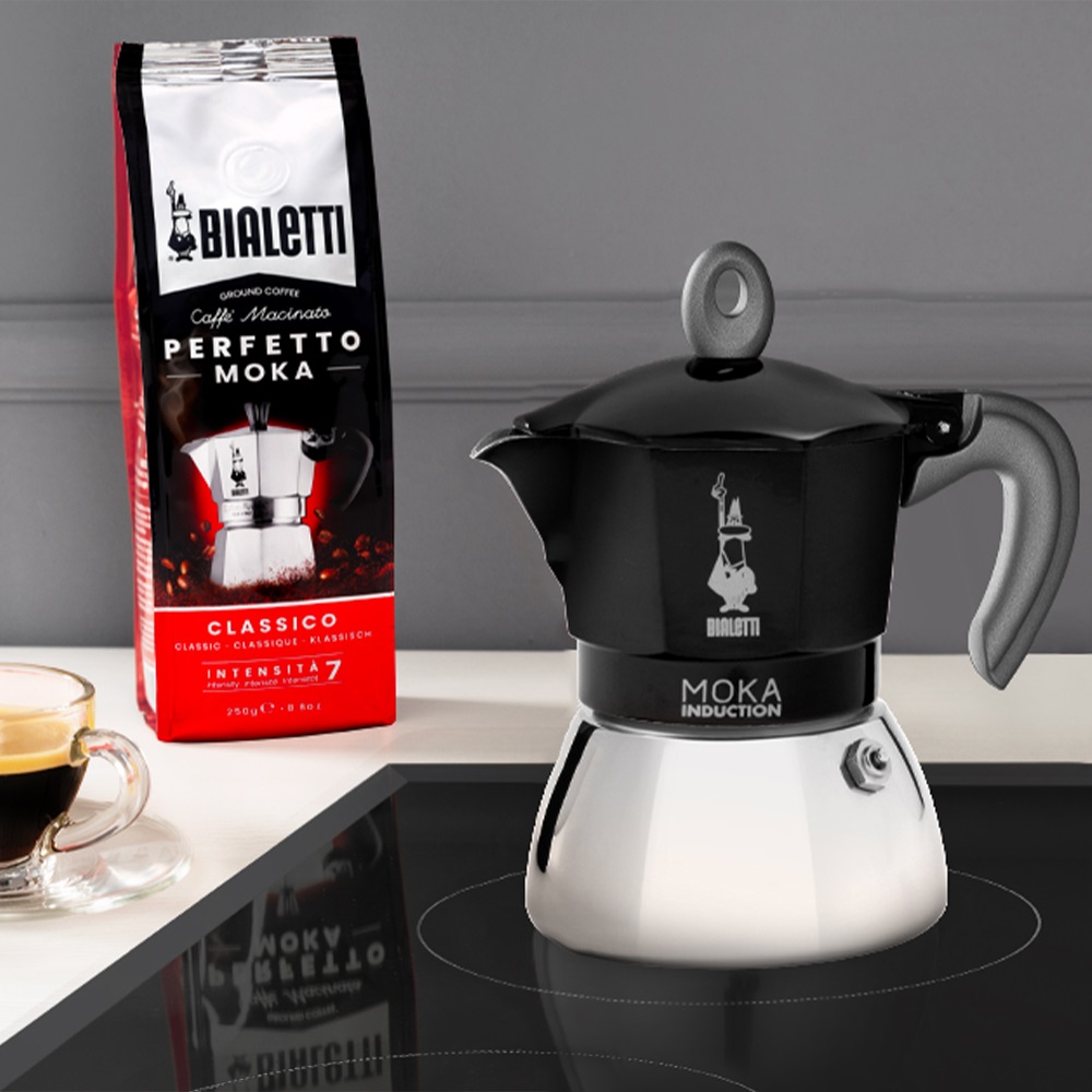 Bialetti Moka Induction 6 Tazze Nera - Caffettiera in Alluminio e Acciaio per Piani Cottura a Induzione