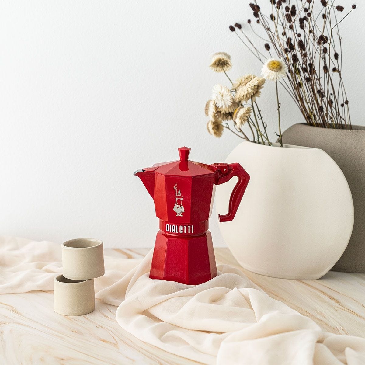 Bialetti Moka Exclusive 6 Tazze Rosso - Caffettiera in Alluminio con Design Vintage e Guarnizione in Silicone