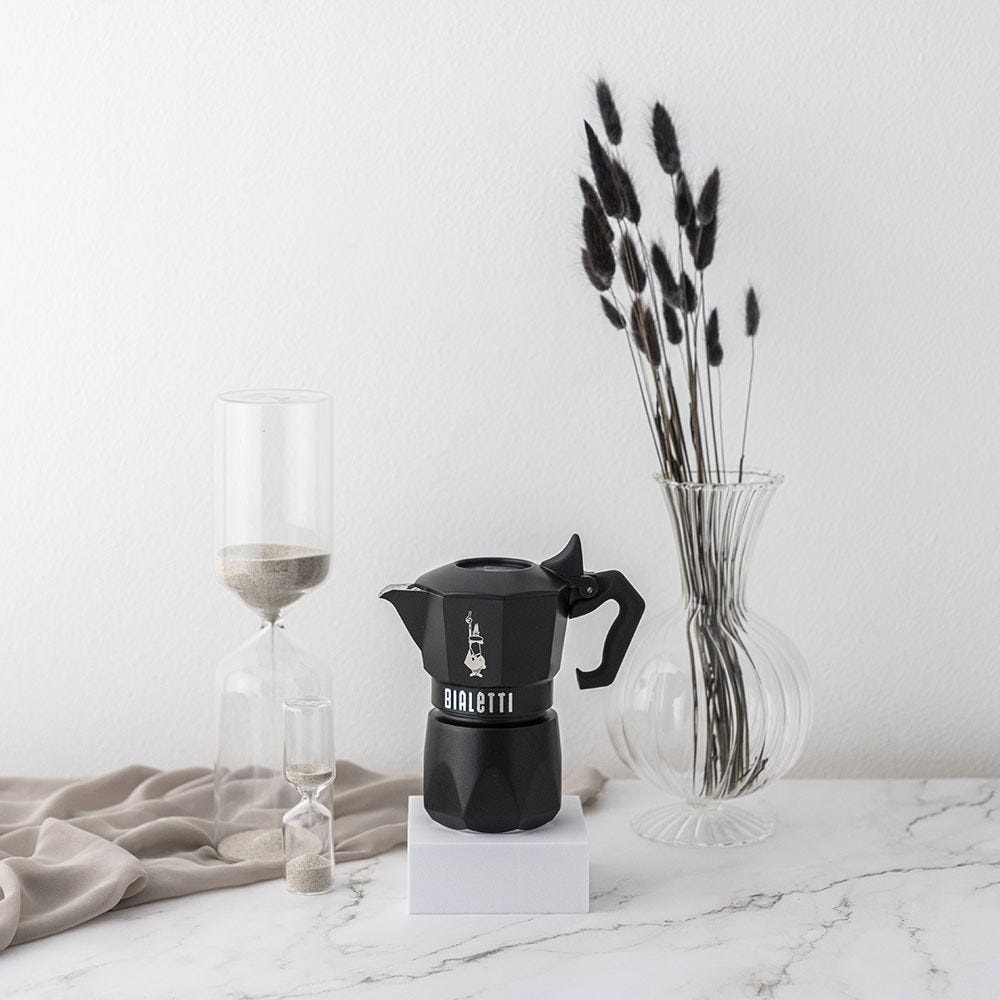 Bialetti Brikka Exclusive Nero 2 Tazze - Caffettiera in Alluminio con Sistema di Erogazione Brevettato