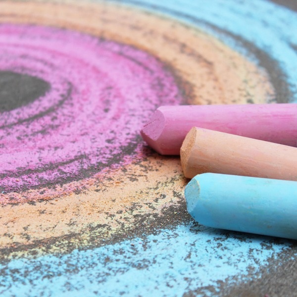 Primo Gessi Jumbo - Secchiello da 22 pezzi, 7 colori assortiti, Ø 18 x 80 mm, in calcio carbonato, non polverosi