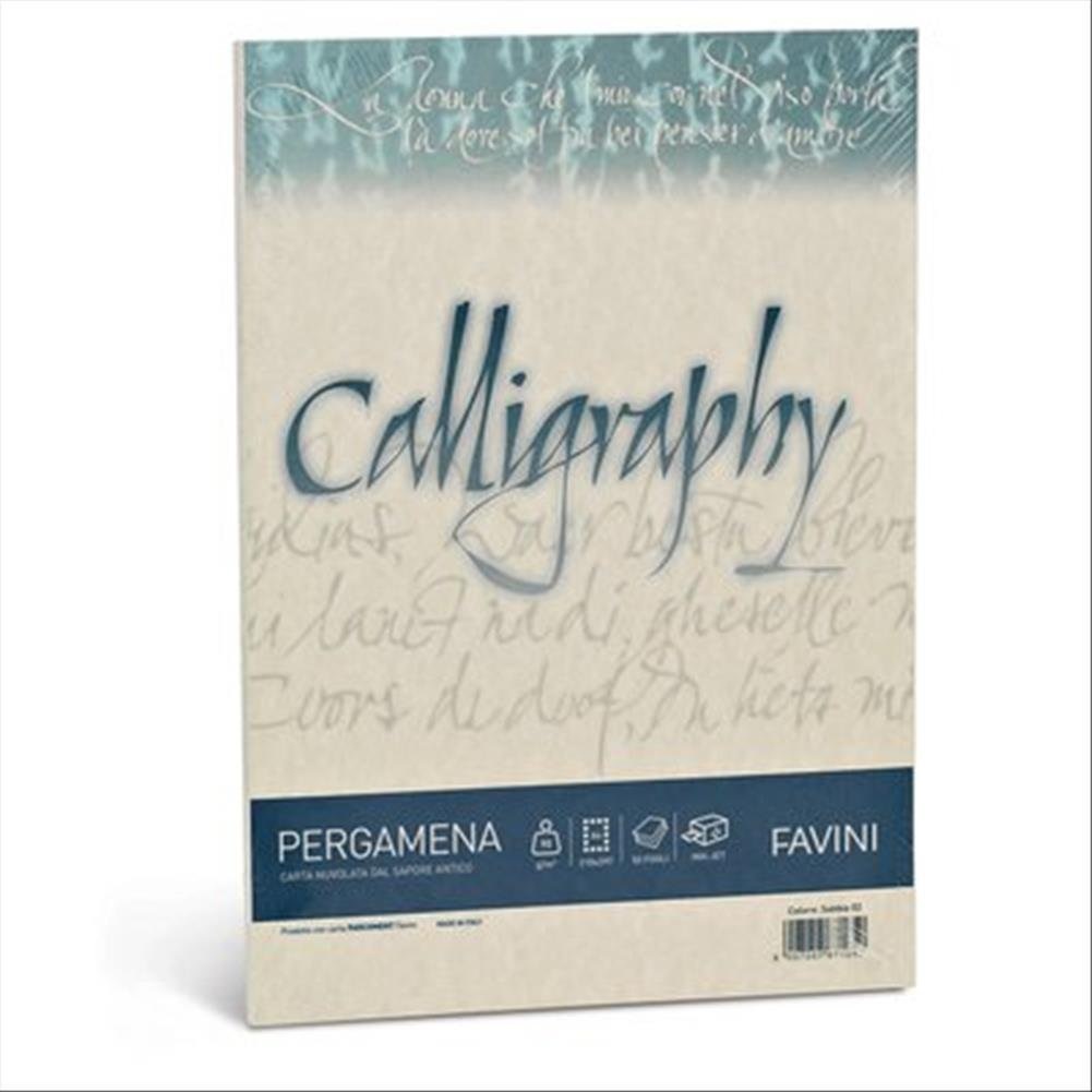 Favini Carta Calligraphy Pergamena A4 90 g/m² Sabbia 02 - Conf. 50 Fogli - Finitura Liscia