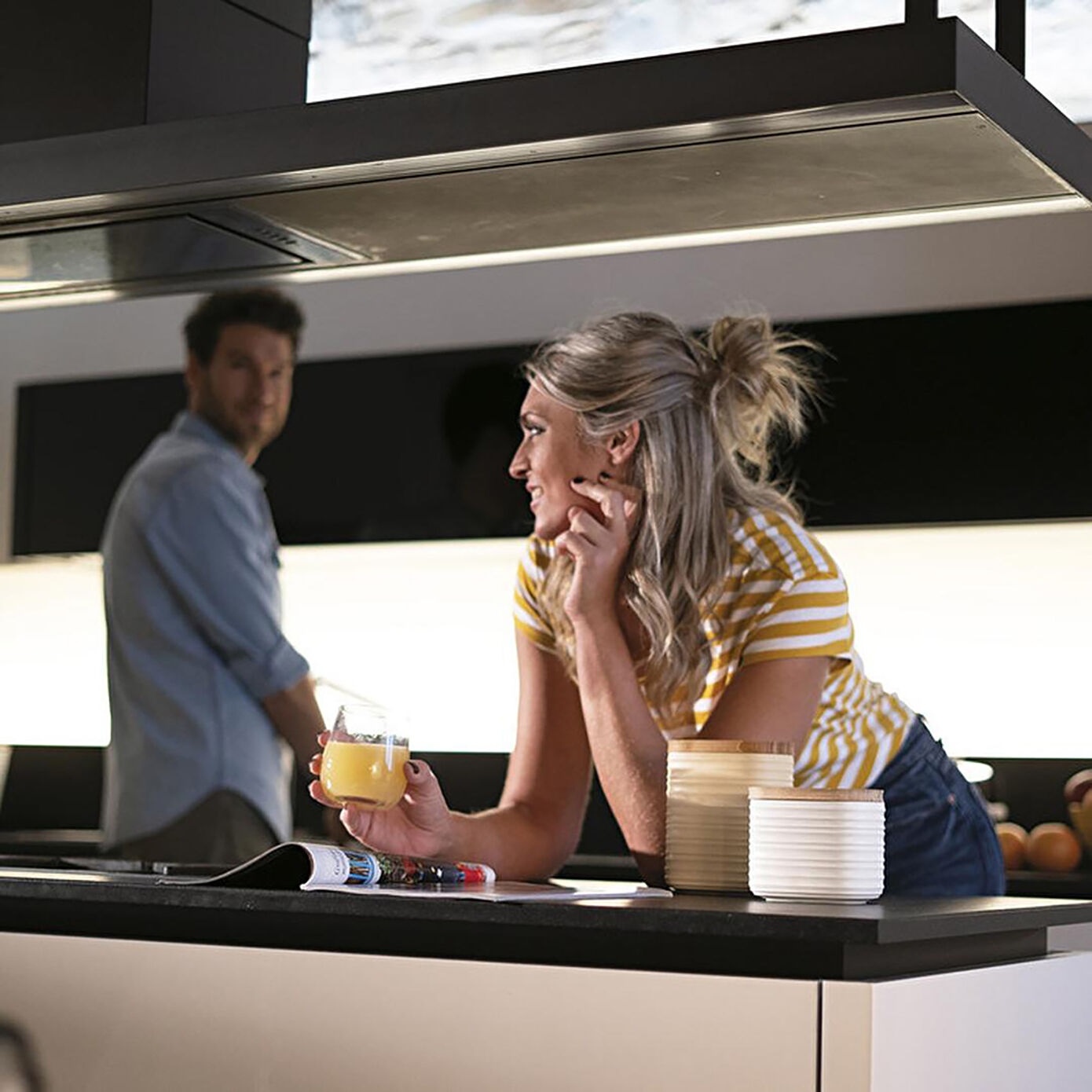 Guzzini Tierra Barattolo Small in Plastica Riciclata e Bamboo Bianco Latte - 500 cc, Design Circolare, Made in Italy