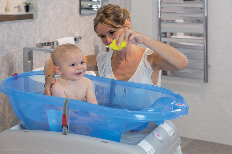 OKBABY Cavalletto Pieghevole per Vaschetta da Bagno - Compatibile con Onda e Onda Evolution, Piedini Antiscivolo, Kit Svuotamento Incluso